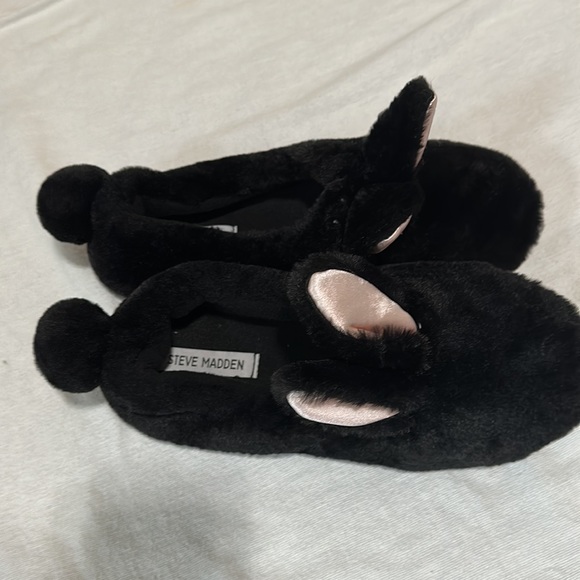 Steve Madden Cat house slippers - Picture 2 of 3